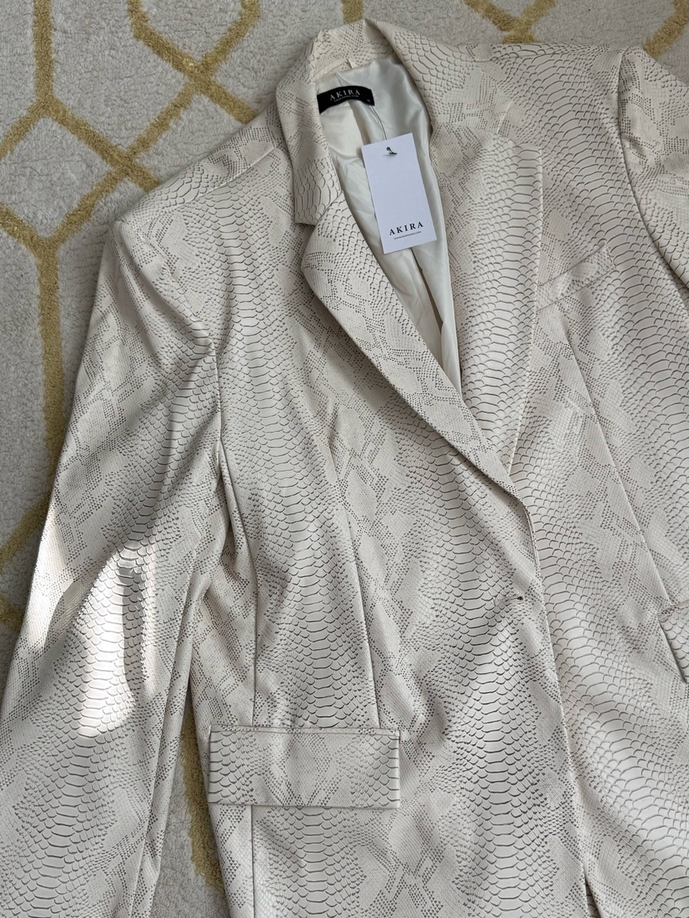 Cream Oversized Faux Leather Blazer - Picture 4 of 5